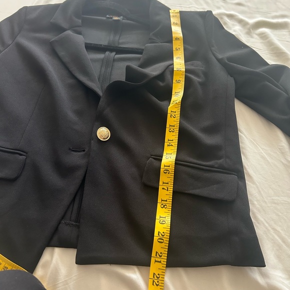 Truth by Republic suit blazer (size 6) with gold buttons, pockets, shoulder pads - Picture 6 of 6